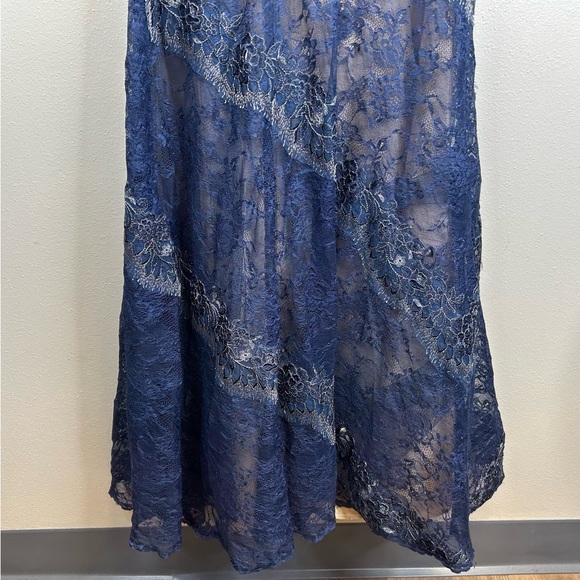 Mon Cheri Montage Navy One-Shoulder Lace Dress 8 Formal Elegant Wedding Floral - Picture 14 of 16